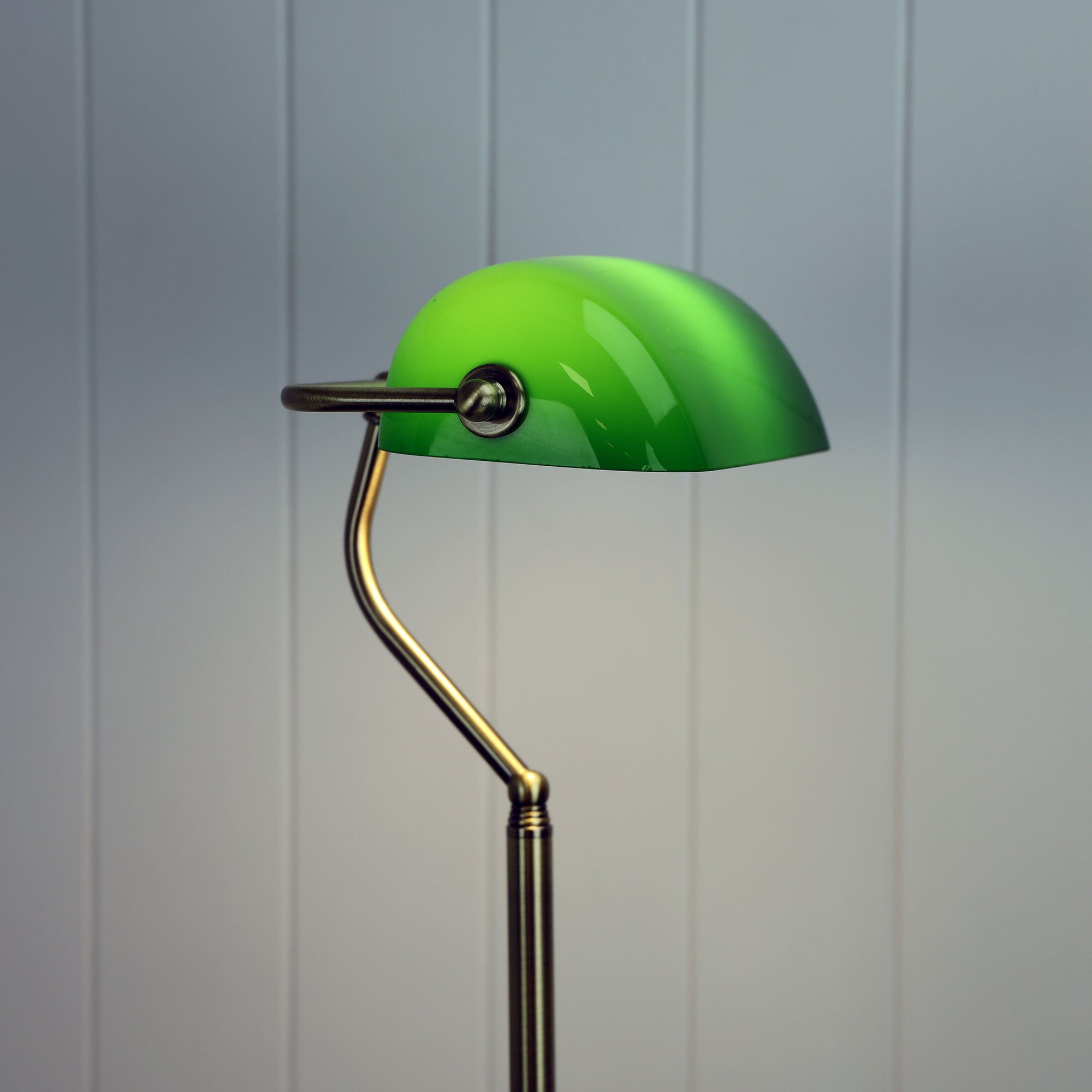 Bankers 1 Light Floor Lamp Antique Brass & Green - OL99443AB